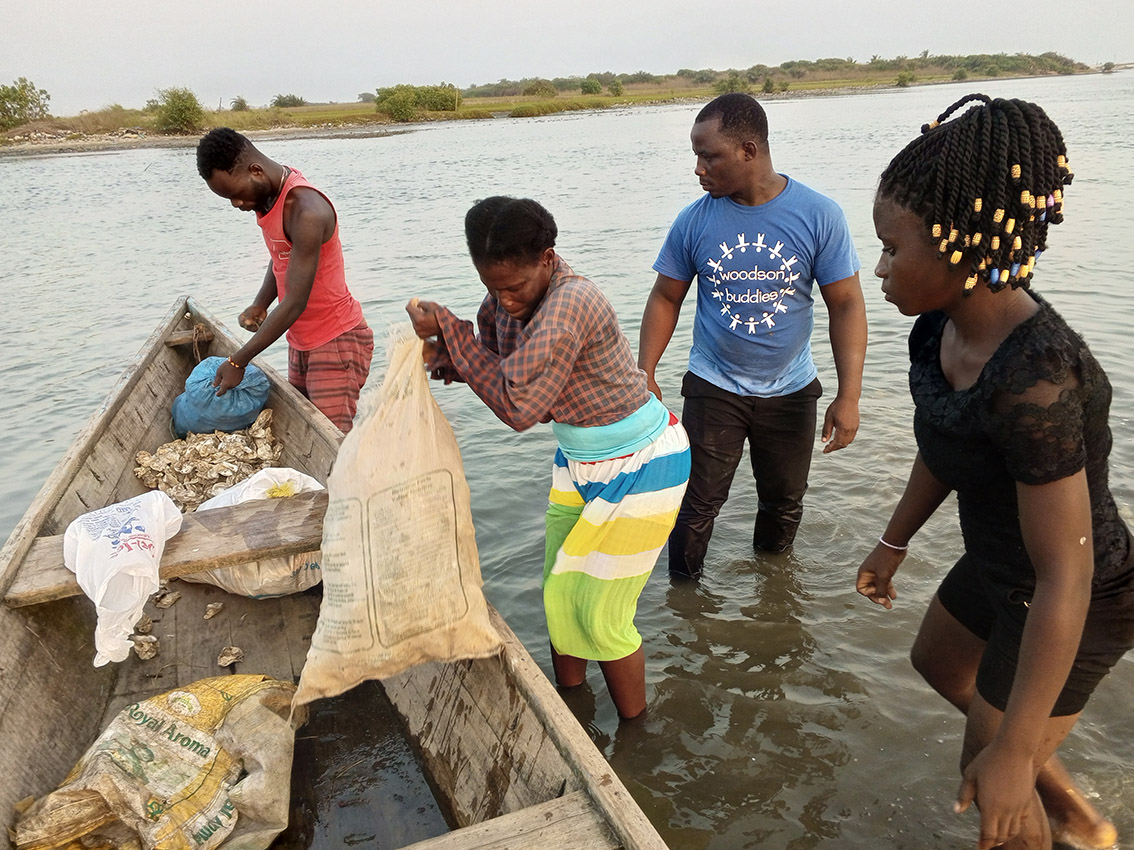 Shell dumping to revamp oyster reef